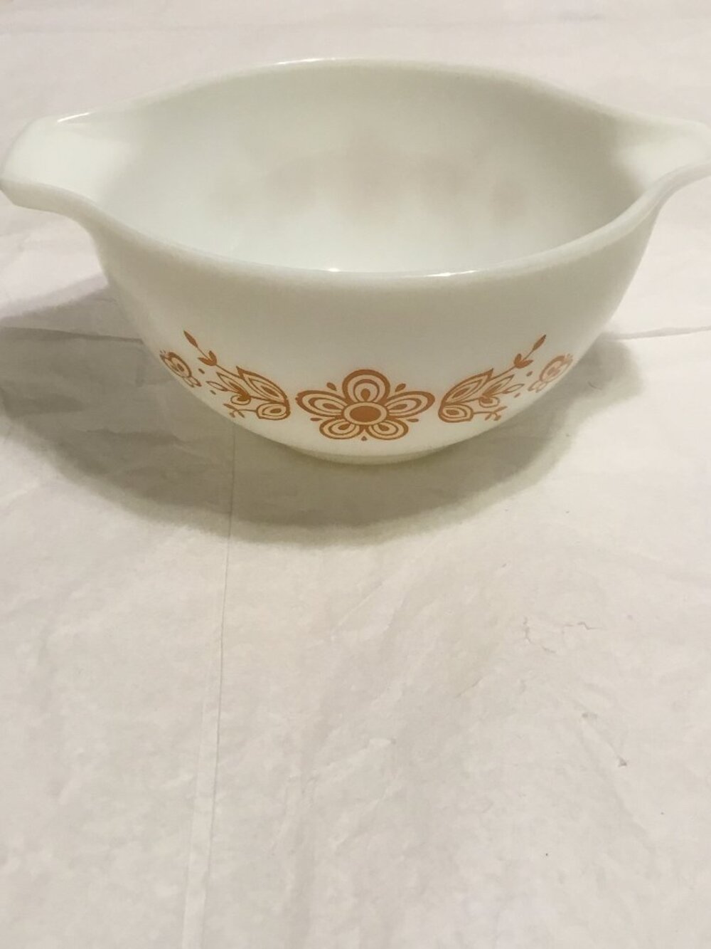 Vintage Mid Century Modern Pyrex Butterfly Milk Glass Gold 1 1/2-pint Bowl